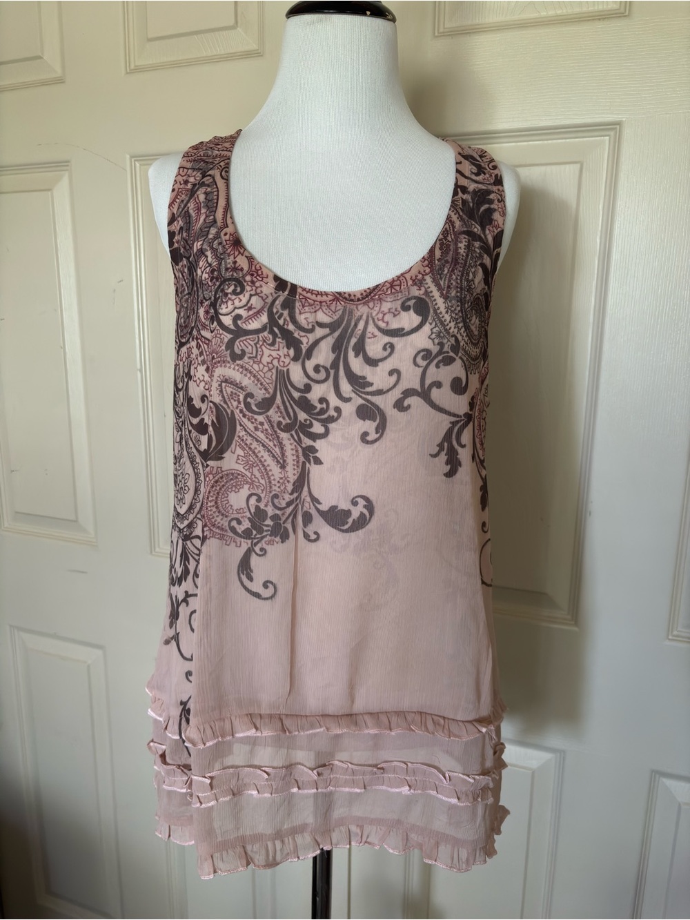 Sleeveless Sheer Pink Paisley Ruffle Hem Tank Top Tunic
